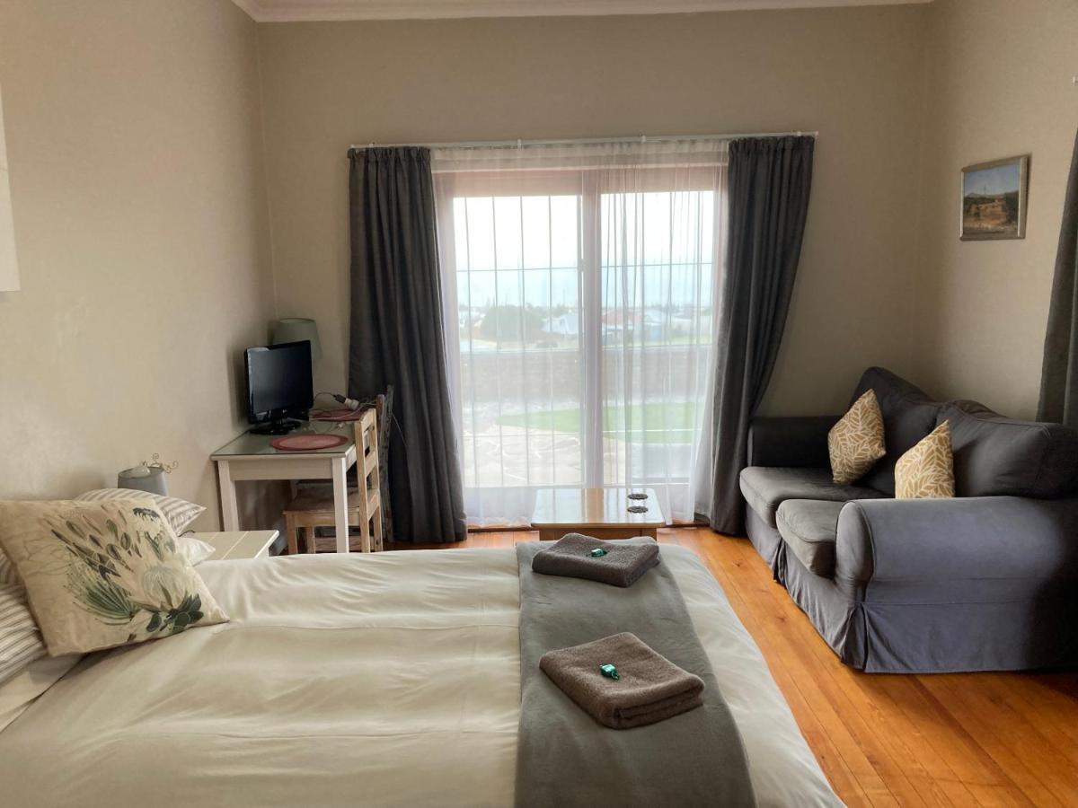 Kirknewton Hotel Порт Елизабет Екстериор снимка
